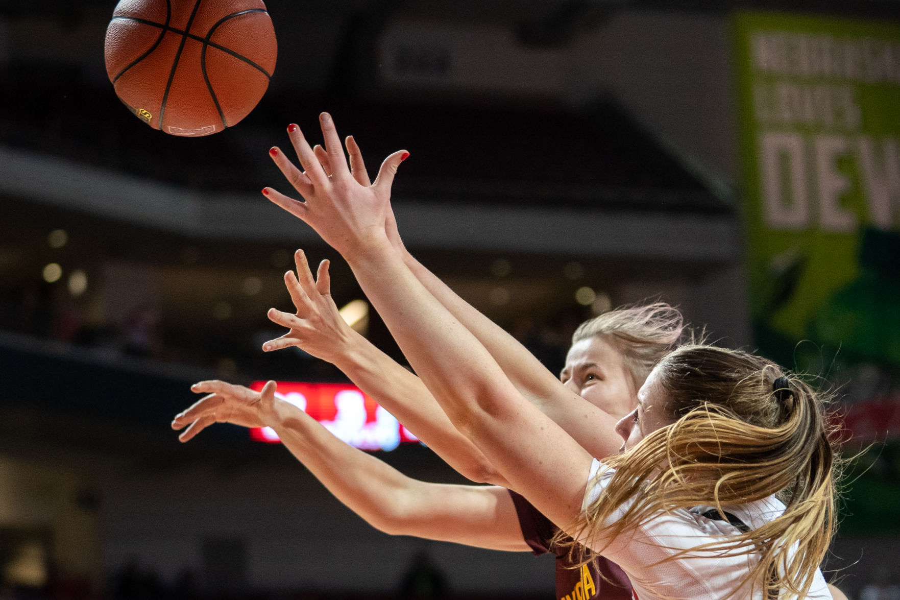 Women's Basketball vs. Minnesota Photo No. 7